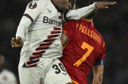 雷速体育比分直播-罗马队员伤愈复出，助球队取得胜利