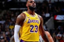 雷速体育比分直播-关于湖人逆袭灭热火，詹姆斯奉献关键绝杀令人惊叹的信息