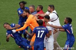 雷速体育比分官网-本土球队在国际足球舞台上成为焦点