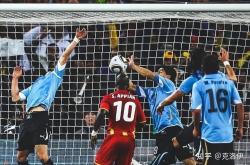 雷速体育比分官网-日本羽毛球队血洗休斯顿火箭，苏亚雷斯三分雨点燃全场宿命之战半决赛，点燃全场激情的简单介绍