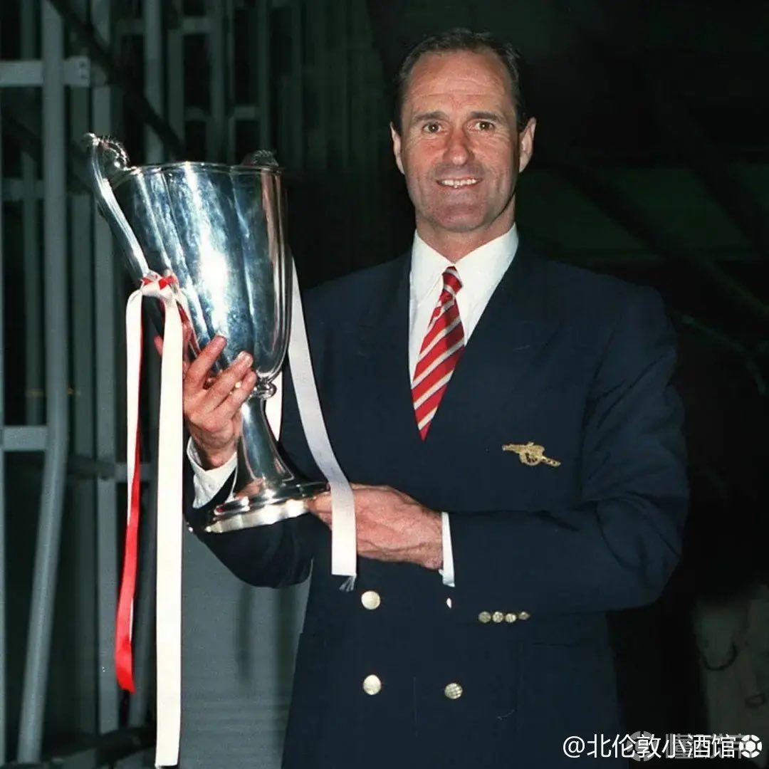 阿森纳功勋球员退役，未来是否转入教练组尚未确定的简单介绍