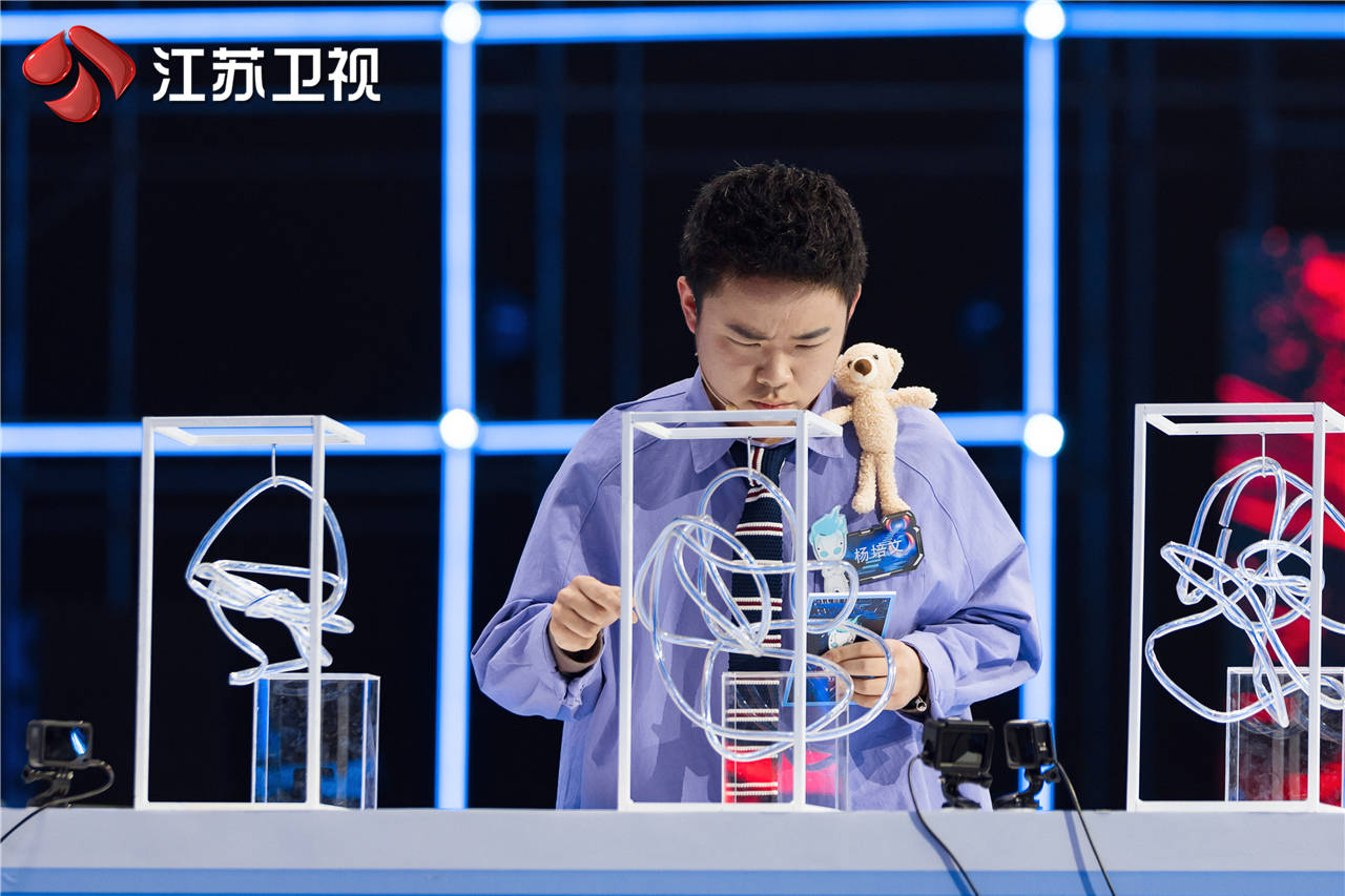 包含法甲金童再战冠军，掀起胜利高潮的词条