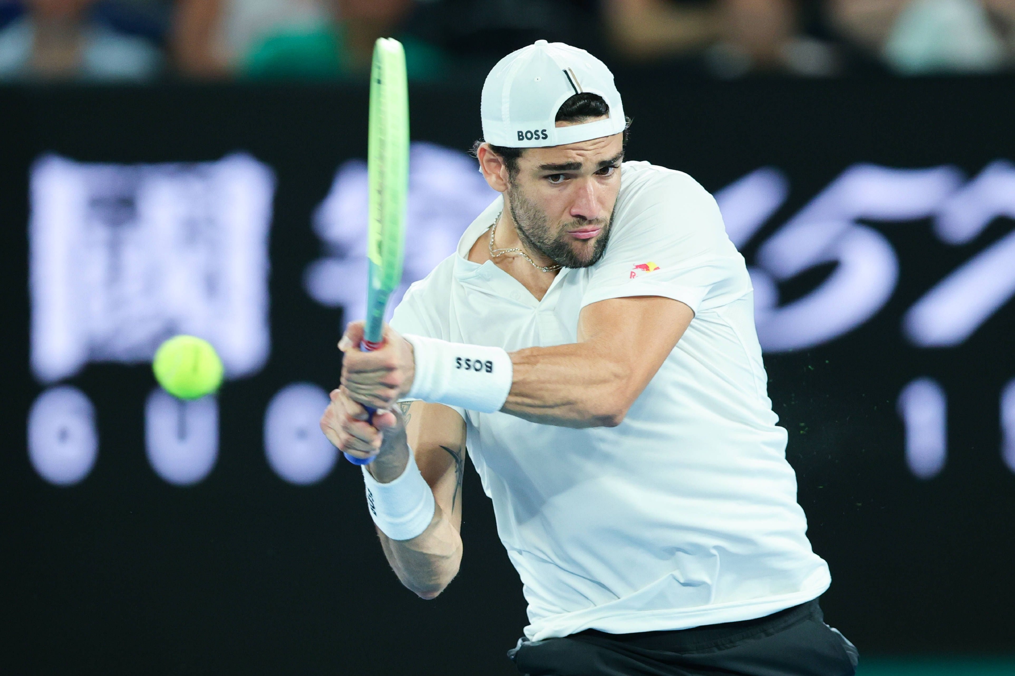 包含英国网球队险胜意大利网球队，穆雷制霸全场的词条