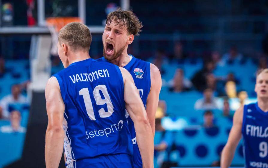 关于澳大利亚男篮完胜塞尔维亚男篮，瓦兰丘纳斯统治全场的信息