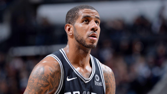 马刺绝杀鹈鹕,霍勒迪状态火热 马刺绝杀鹈鹕,霍勒迪状态火热